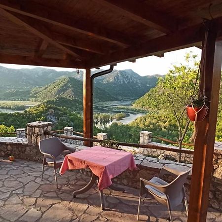 Village House - Novak Rijecani Rijeka Crnojevića エクステリア 写真