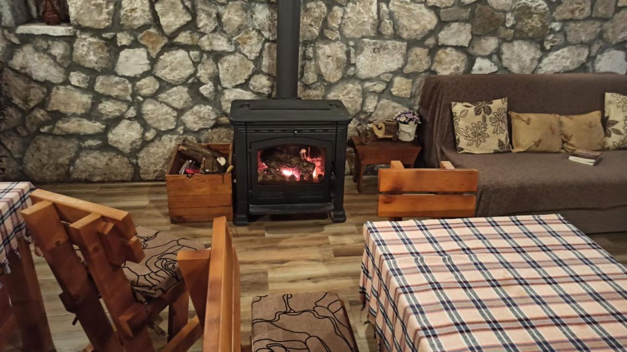 Village House - Novak Rijecani Rijeka Crnojevića エクステリア 写真