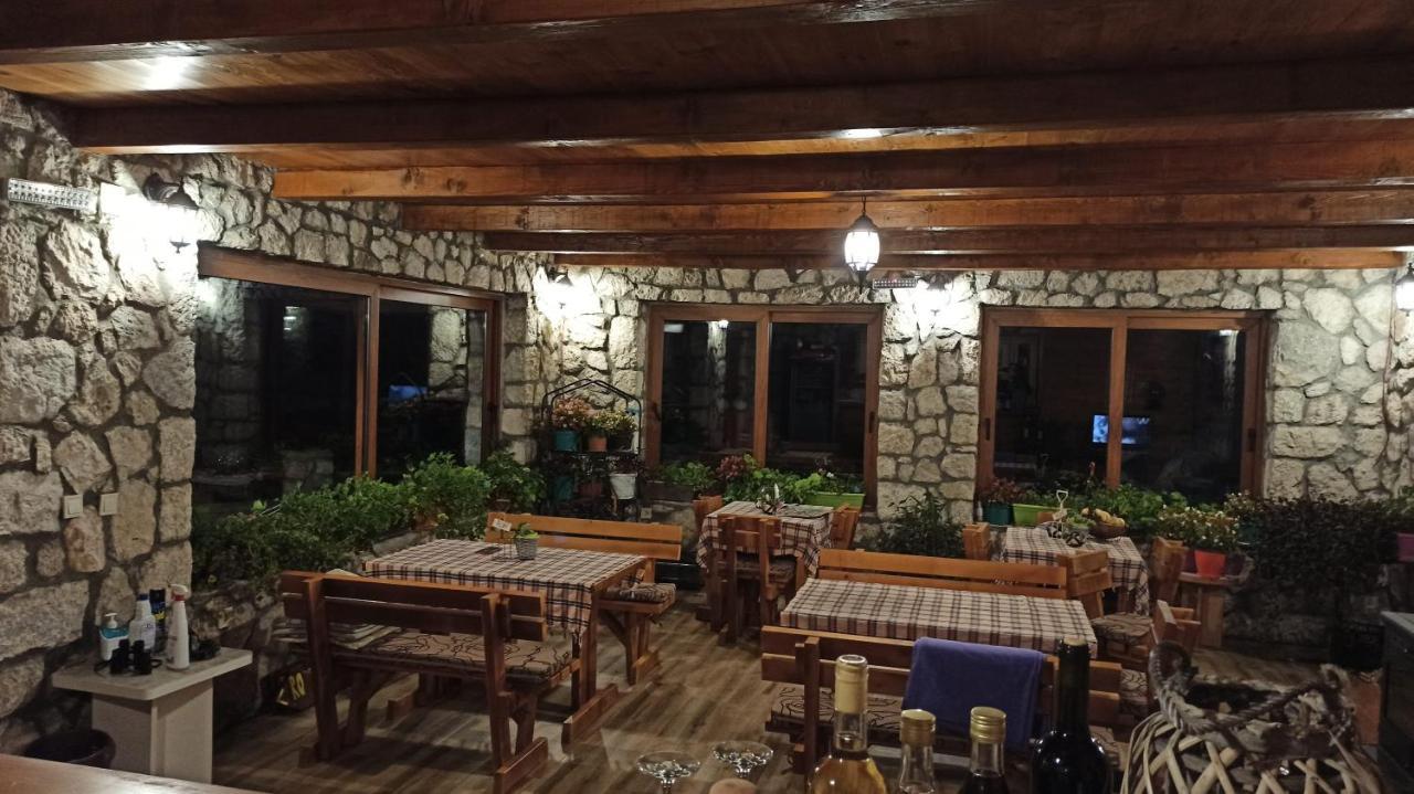 Village House - Novak Rijecani Rijeka Crnojevića エクステリア 写真