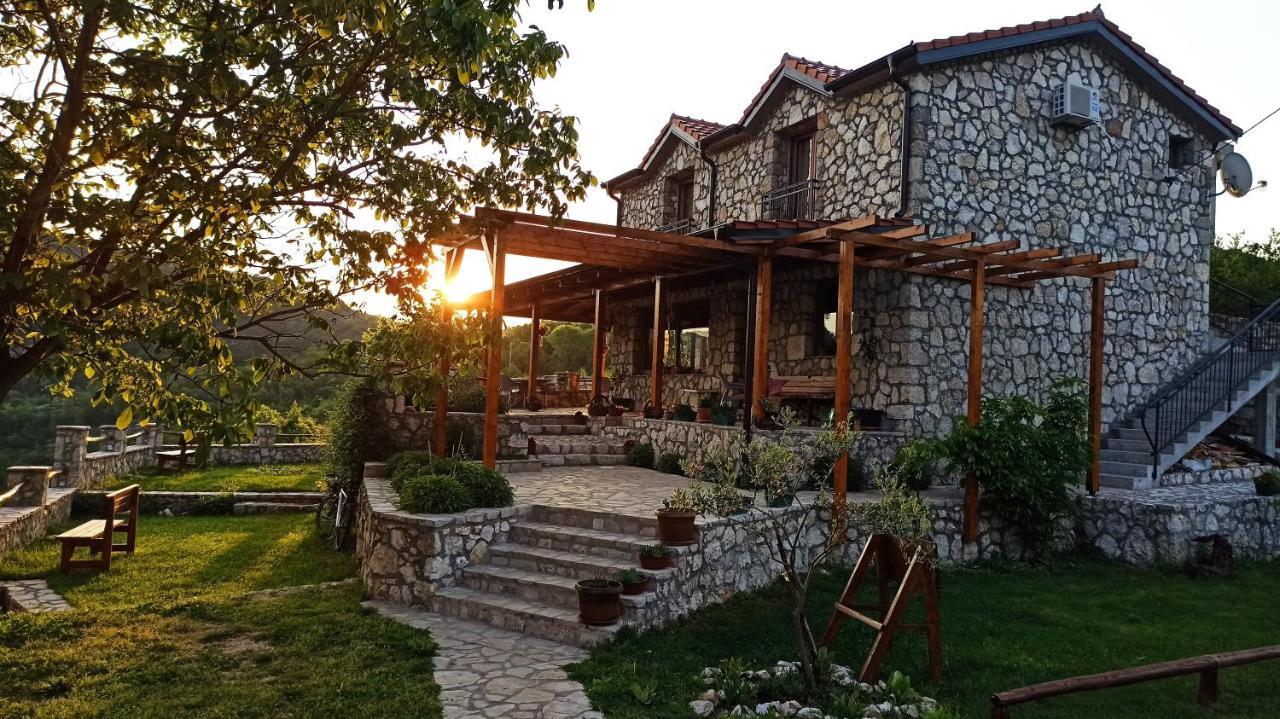 Village House - Novak Rijecani Rijeka Crnojevića エクステリア 写真
